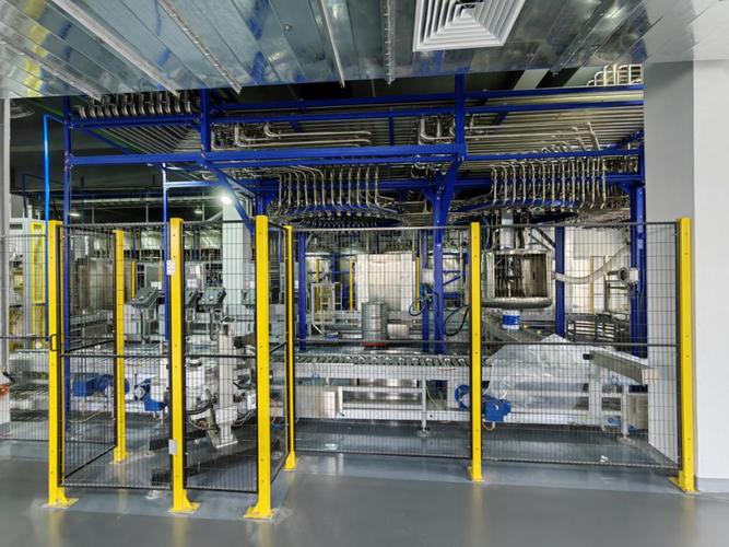 我国首个"三线一体"防腐涂料智能工厂首批次产品试产成功